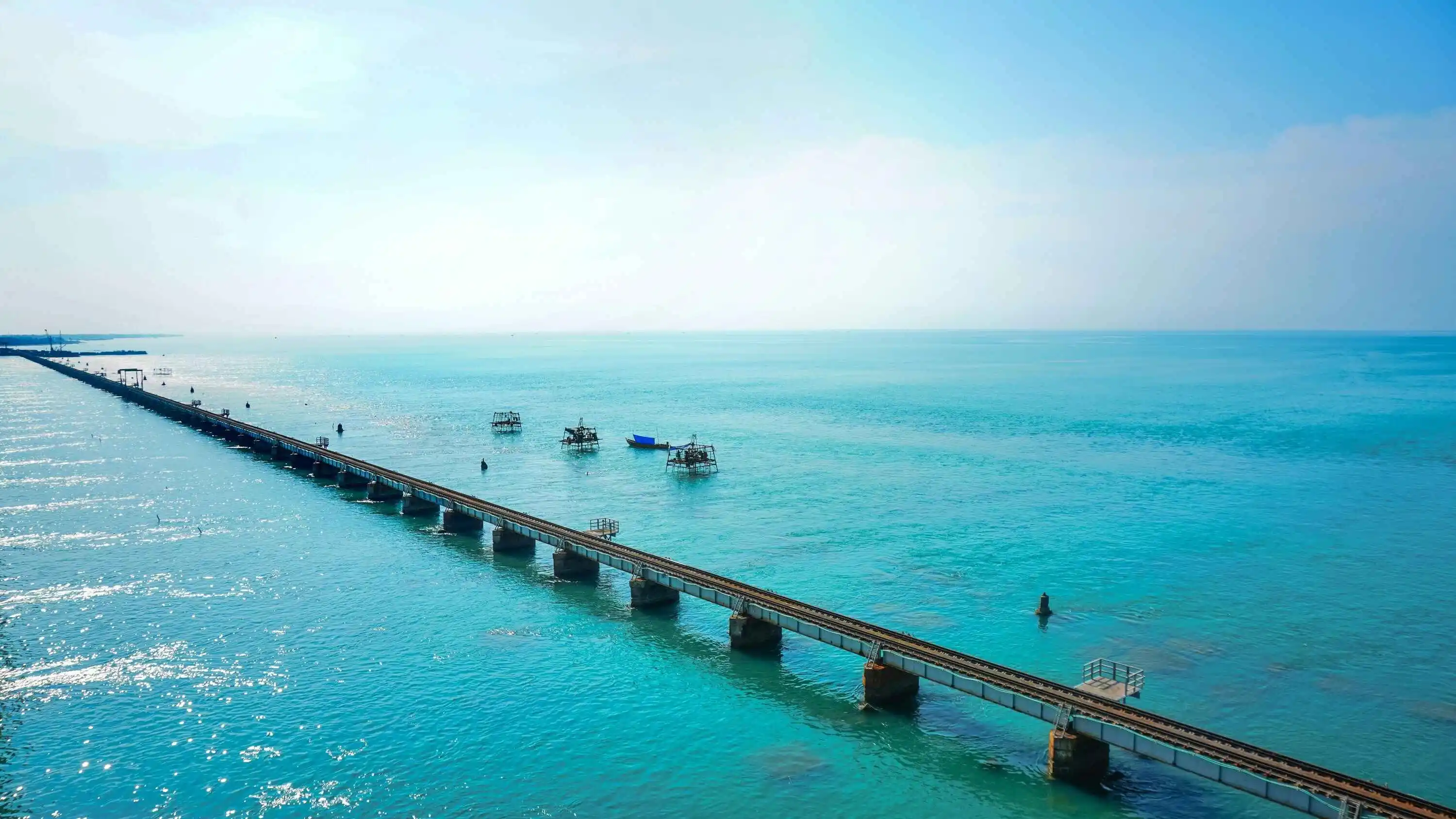 Pondicherry to Rameshwaram Cabs